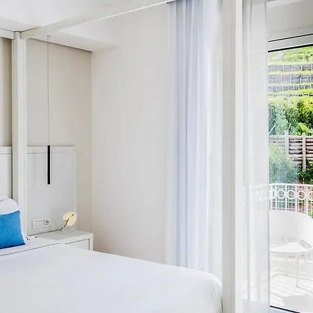 Supporter Deluxe Hotell 5*