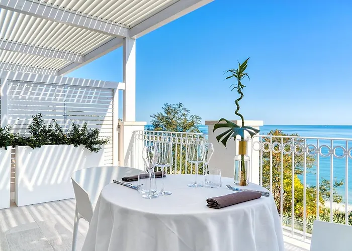 Hotel Supporter Deluxe 5*