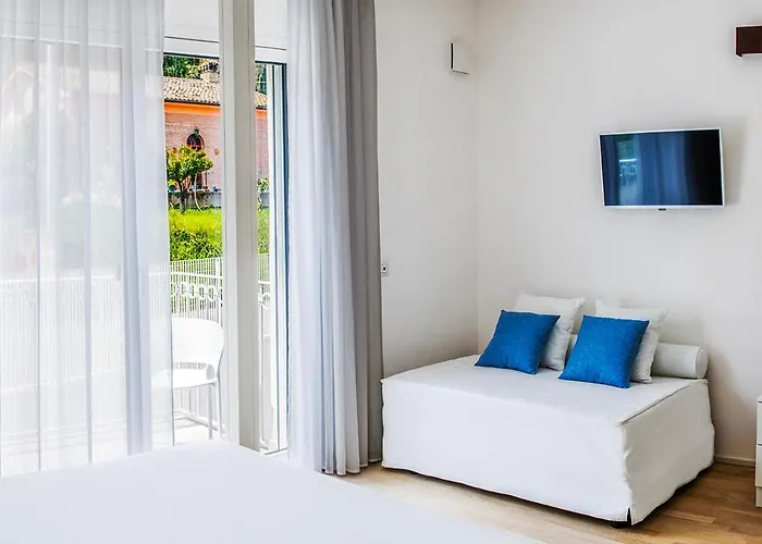 Supporter Deluxe 5* Fossacesia