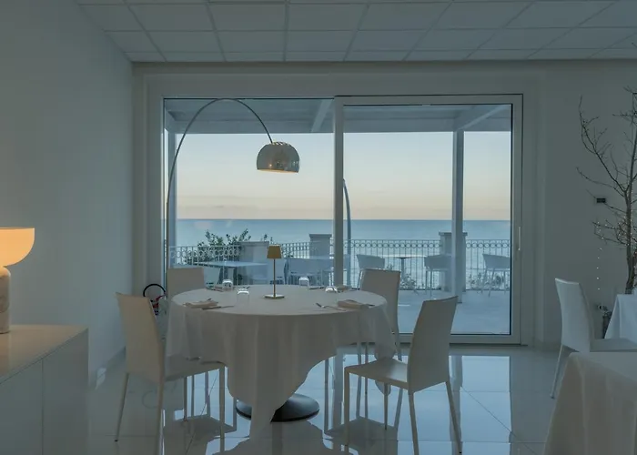 Supporter Deluxe Hotel 5*